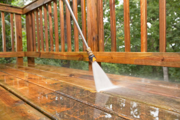 Best Patio and Deck Pressure Washing  in Lakewood, CA
