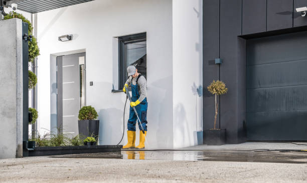 Best Parking Lot and Garage Cleaning  in Lakewood, CA